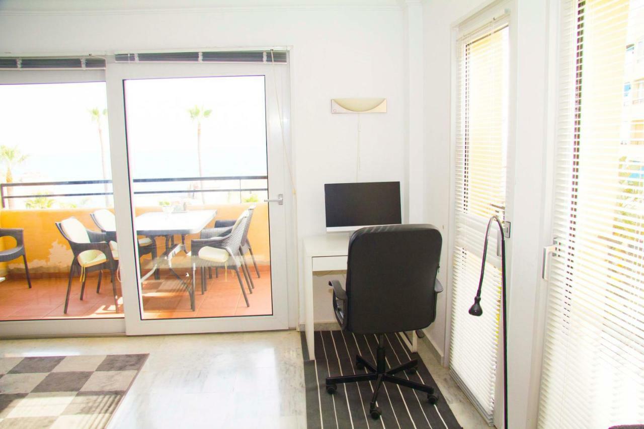 22-casinomar With Amazing View! 0022 Apartment Benalmádena
